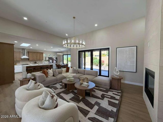 9406 E GAMBLE Lane, Scottsdale, AZ 85262