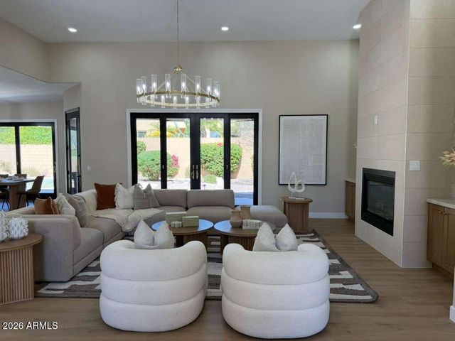 9406 E GAMBLE Lane, Scottsdale, AZ 85262