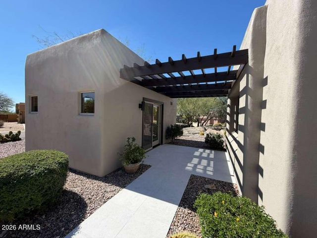 9406 E GAMBLE Lane, Scottsdale, AZ 85262