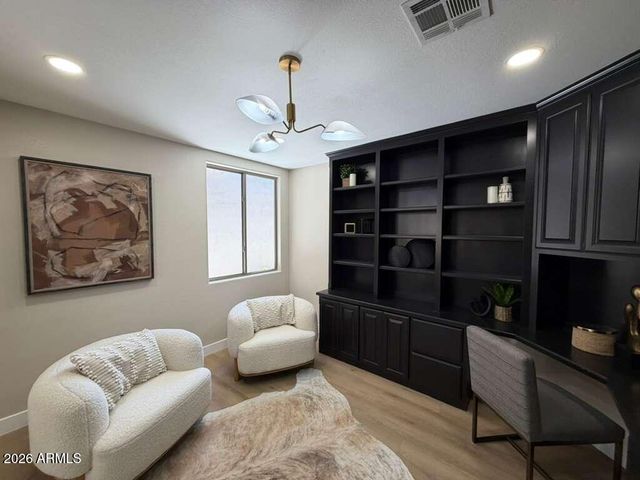 9406 E GAMBLE Lane, Scottsdale, AZ 85262