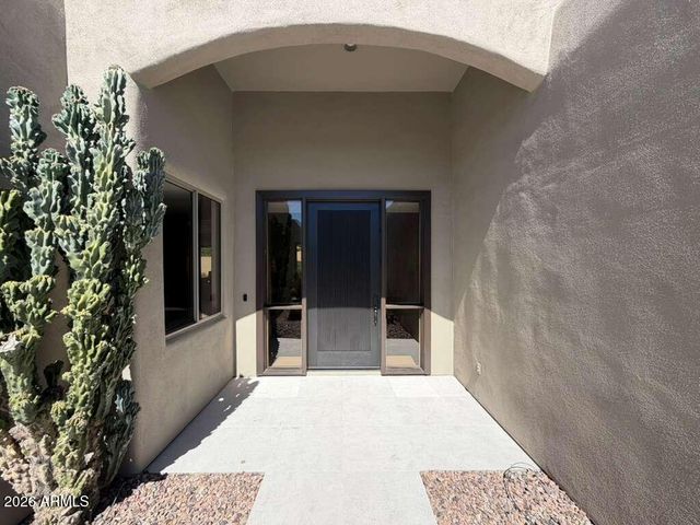 9406 E GAMBLE Lane, Scottsdale, AZ 85262