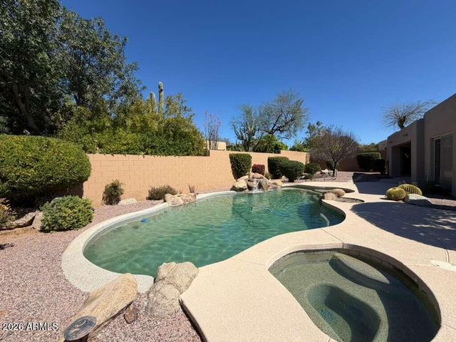 9406 E GAMBLE Lane, Scottsdale, AZ 85262