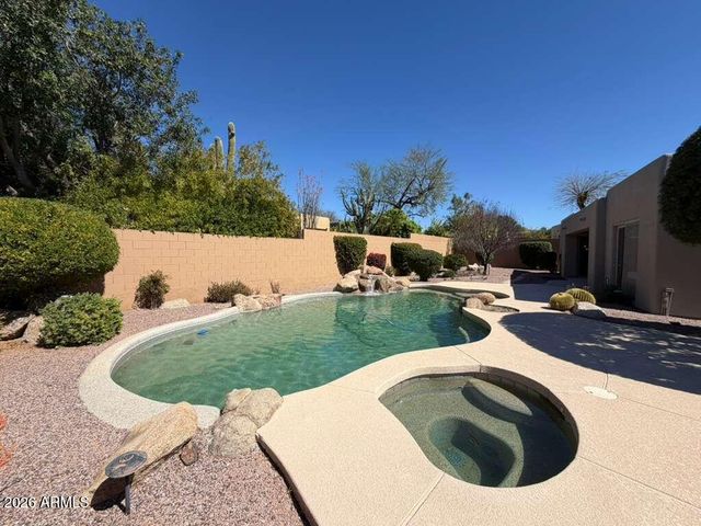 9406 E GAMBLE Lane, Scottsdale, AZ 85262