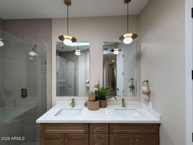 9406 E GAMBLE Lane, Scottsdale, AZ 85262