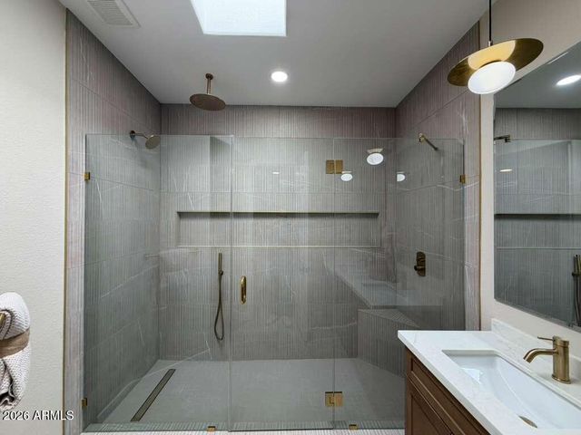 9406 E GAMBLE Lane, Scottsdale, AZ 85262