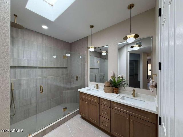 9406 E GAMBLE Lane, Scottsdale, AZ 85262