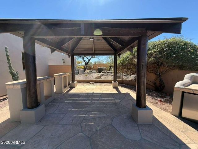 9406 E GAMBLE Lane, Scottsdale, AZ 85262