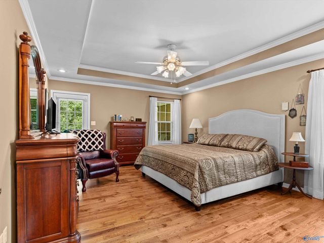 5519 Cedar Mill Drive, Guntersville, AL 35976