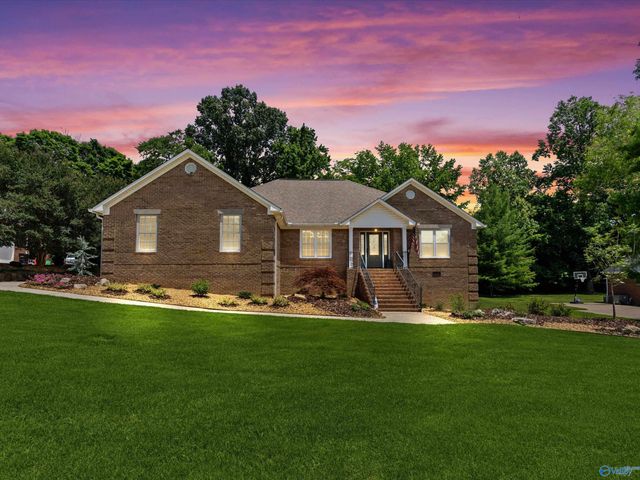 5519 Cedar Mill Drive, Guntersville, AL 35976