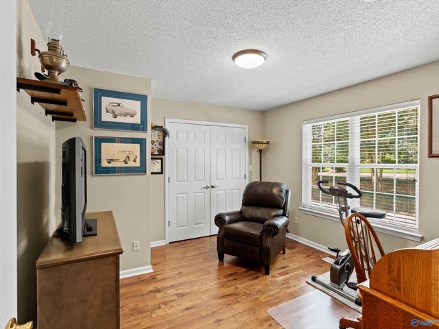 5519 Cedar Mill Drive, Guntersville, AL 35976