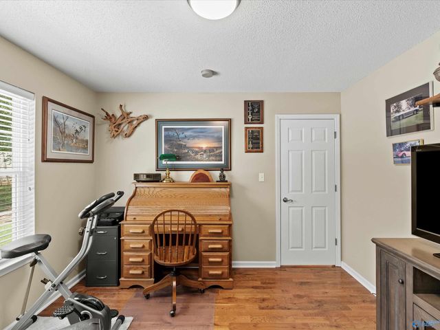 5519 Cedar Mill Drive, Guntersville, AL 35976