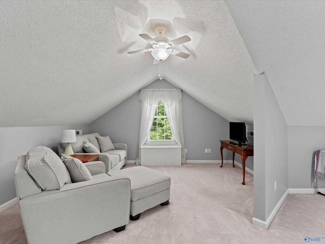 5519 Cedar Mill Drive, Guntersville, AL 35976