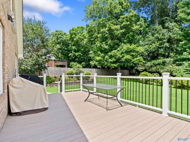 5519 Cedar Mill Drive, Guntersville, AL 35976