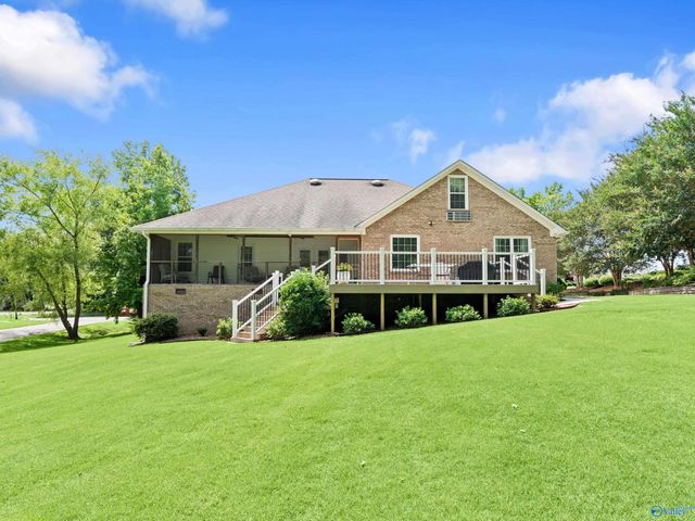 5519 Cedar Mill Drive, Guntersville, AL 35976