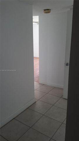 2750 NE 183rd St 1504, Aventura, FL 33160