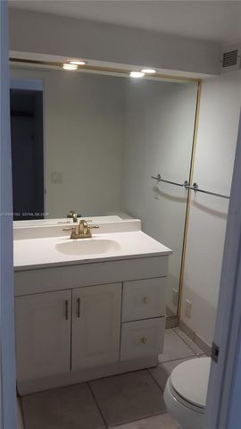 2750 NE 183rd St 1504, Aventura, FL 33160