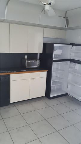 2750 NE 183rd St 1504, Aventura, FL 33160