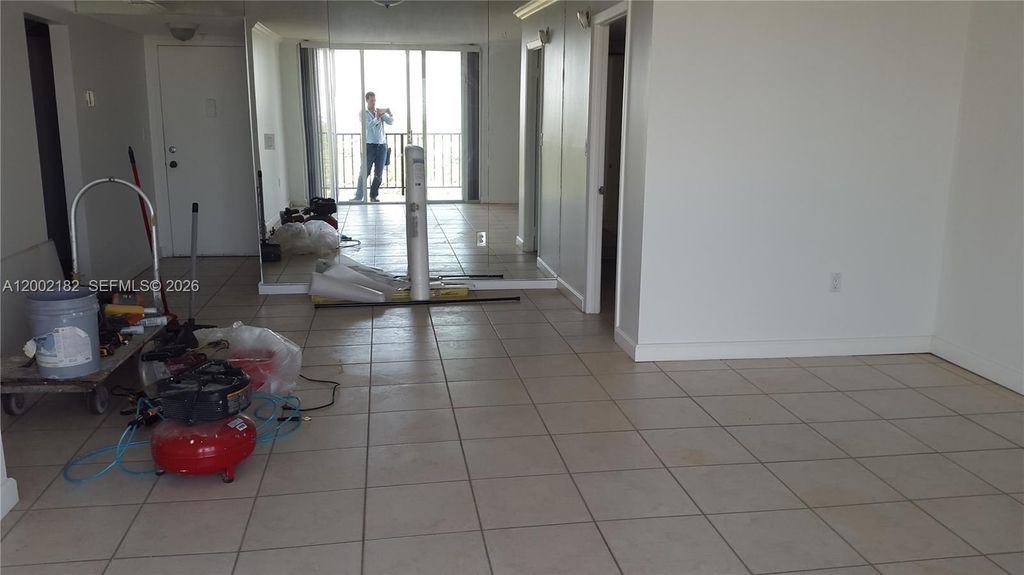 2750 NE 183rd St 1504, Aventura, FL 33160