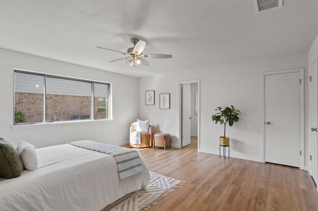 4505 Oak Creek DR, Austin, TX 78727