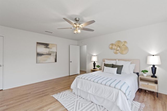 4505 Oak Creek DR, Austin, TX 78727