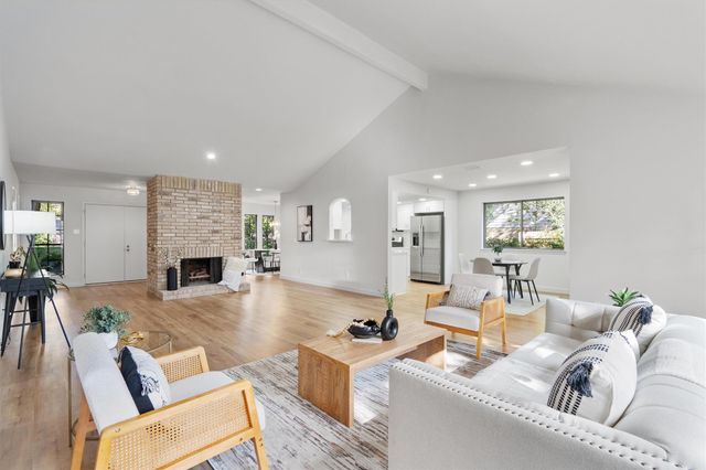 4505 Oak Creek DR, Austin, TX 78727