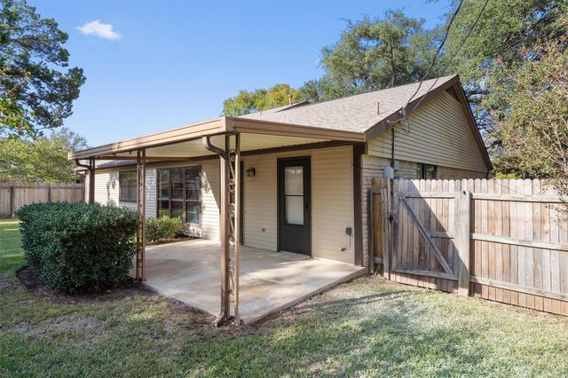 4505 Oak Creek DR, Austin, TX 78727