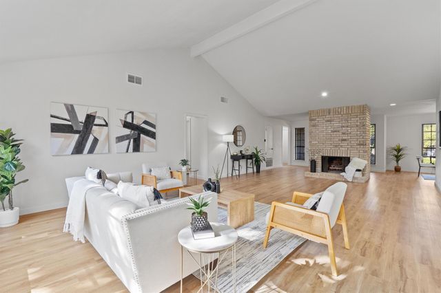 4505 Oak Creek DR, Austin, TX 78727
