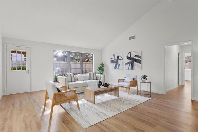 4505 Oak Creek DR, Austin, TX 78727