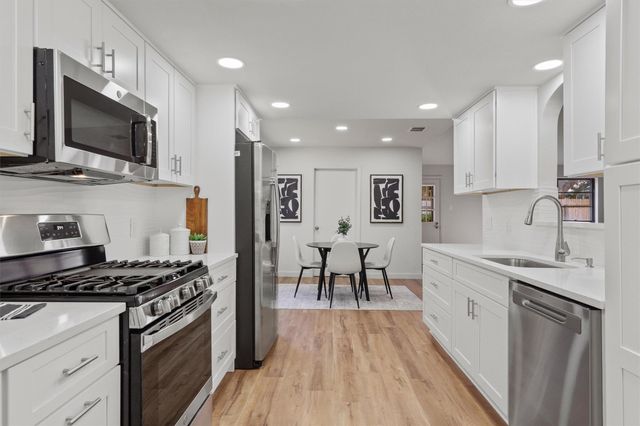 4505 Oak Creek DR, Austin, TX 78727