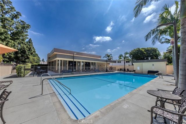 14872 Braeburn Road, Tustin, CA 92780