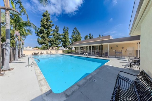 14872 Braeburn Road, Tustin, CA 92780