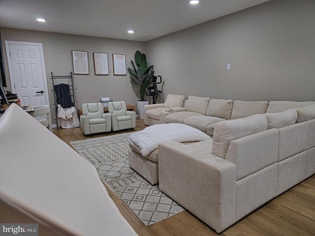 103 HOLBROOK LN, Willingboro, NJ 08046