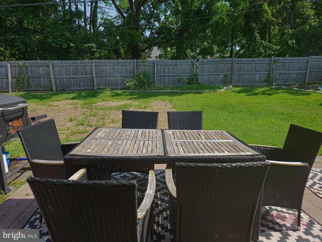 103 HOLBROOK LN, Willingboro, NJ 08046