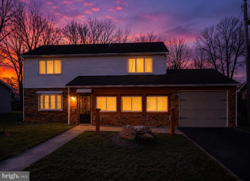 103 HOLBROOK LN, Willingboro, NJ 08046