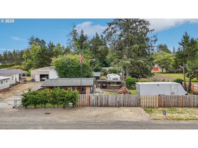 22604 S Pl, Ocean Park, WA 98640