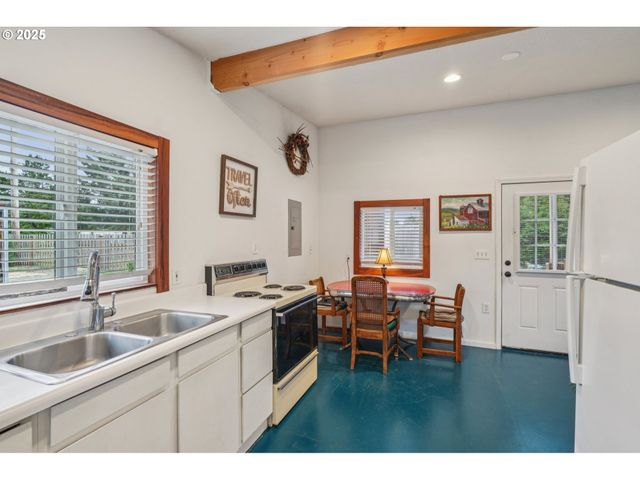 22604 S Pl, Ocean Park, WA 98640