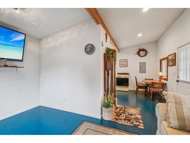 22604 S Pl, Ocean Park, WA 98640