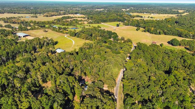 42 Blythe Ranch Road, Huntsville, TX 77320