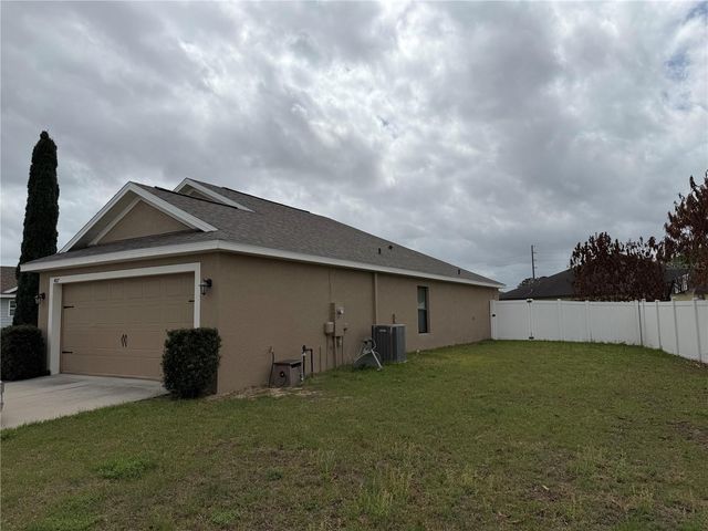 487 OCHO RIOS AVENUE, Tavares, FL 32778