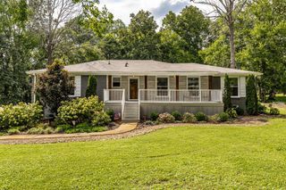 302 Green Acres Dr, Goodlettsville, TN 37072