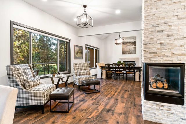58162 Titleist Lane 6, Sunriver, OR 97707