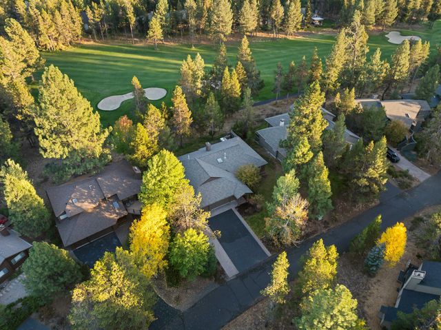 58162 Titleist Lane 6, Sunriver, OR 97707
