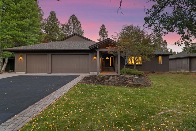 58162 Titleist Lane 6, Sunriver, OR 97707