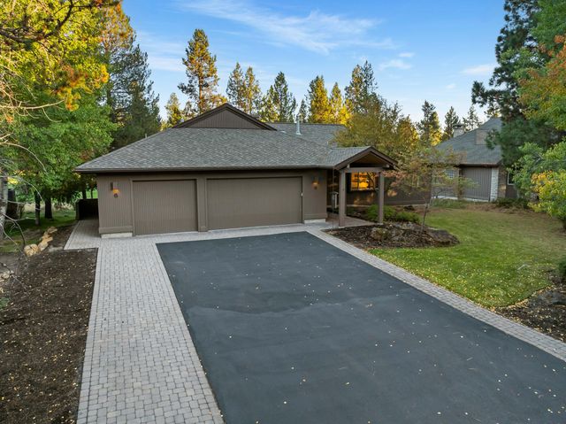 58162 Titleist Lane 6, Sunriver, OR 97707