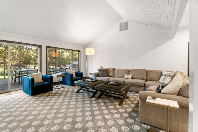 58162 Titleist Lane 6, Sunriver, OR 97707