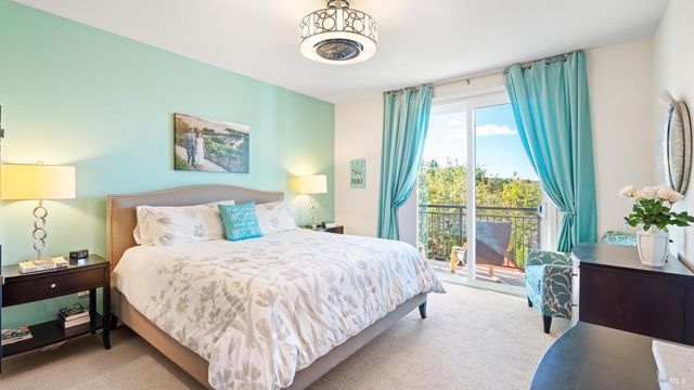 530 Jade St, Petaluma, CA 94952