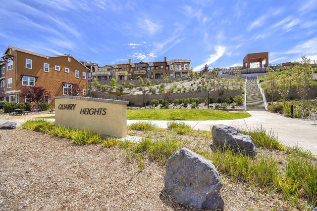 530 Jade St, Petaluma, CA 94952