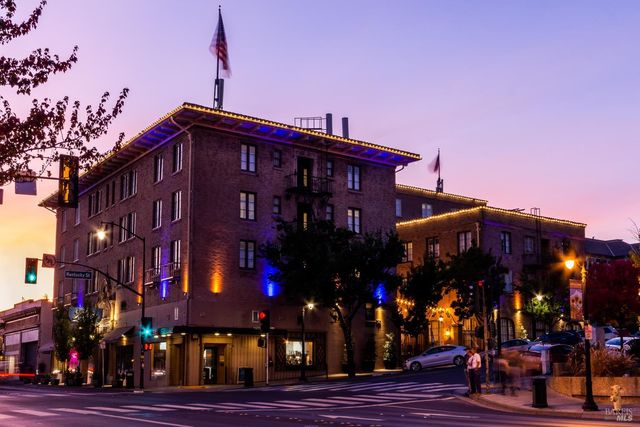 530 Jade St, Petaluma, CA 94952