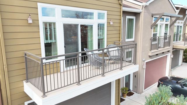 530 Jade St, Petaluma, CA 94952