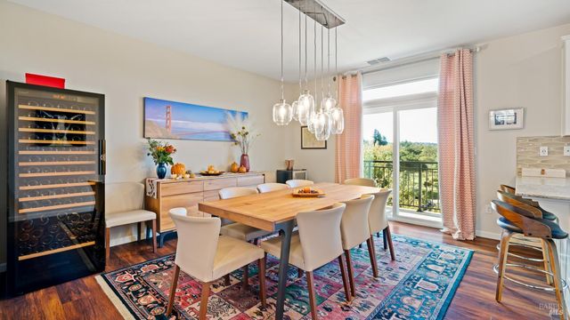 530 Jade St, Petaluma, CA 94952